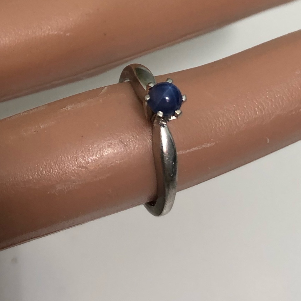 14k Eg White Gold Star Blue Sapphire Ring Size 6/ 2.69g